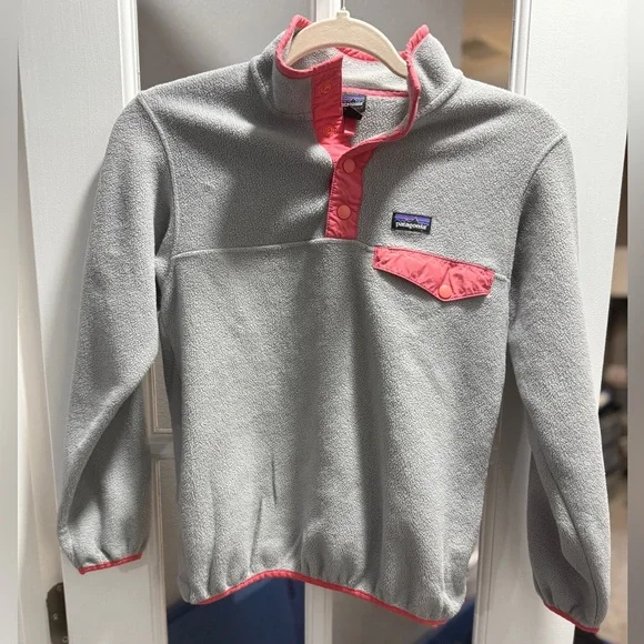 Patagonia Girls' Lightweight Synchilla® Snap-T® Pullover - Picture 2 of 8